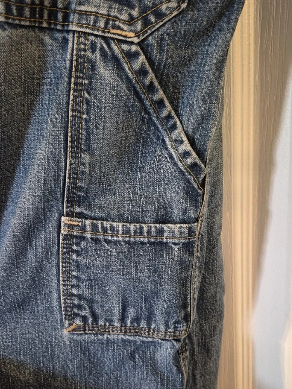 Old Navy Relaxed Fit Carpenter Jeans in Faded Blue